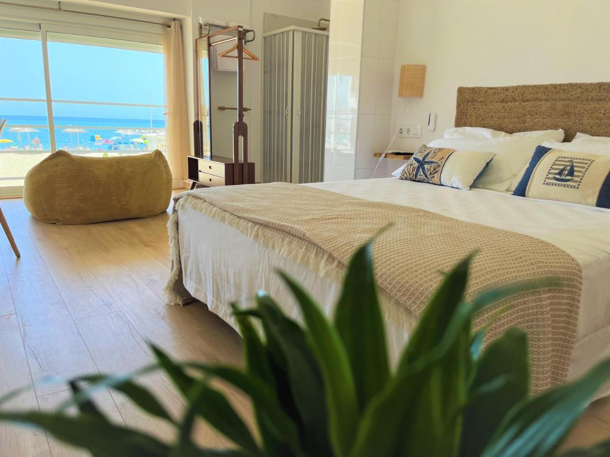 Hostal Playa Dreams Nautico Adults Garrucha Bagian luar foto