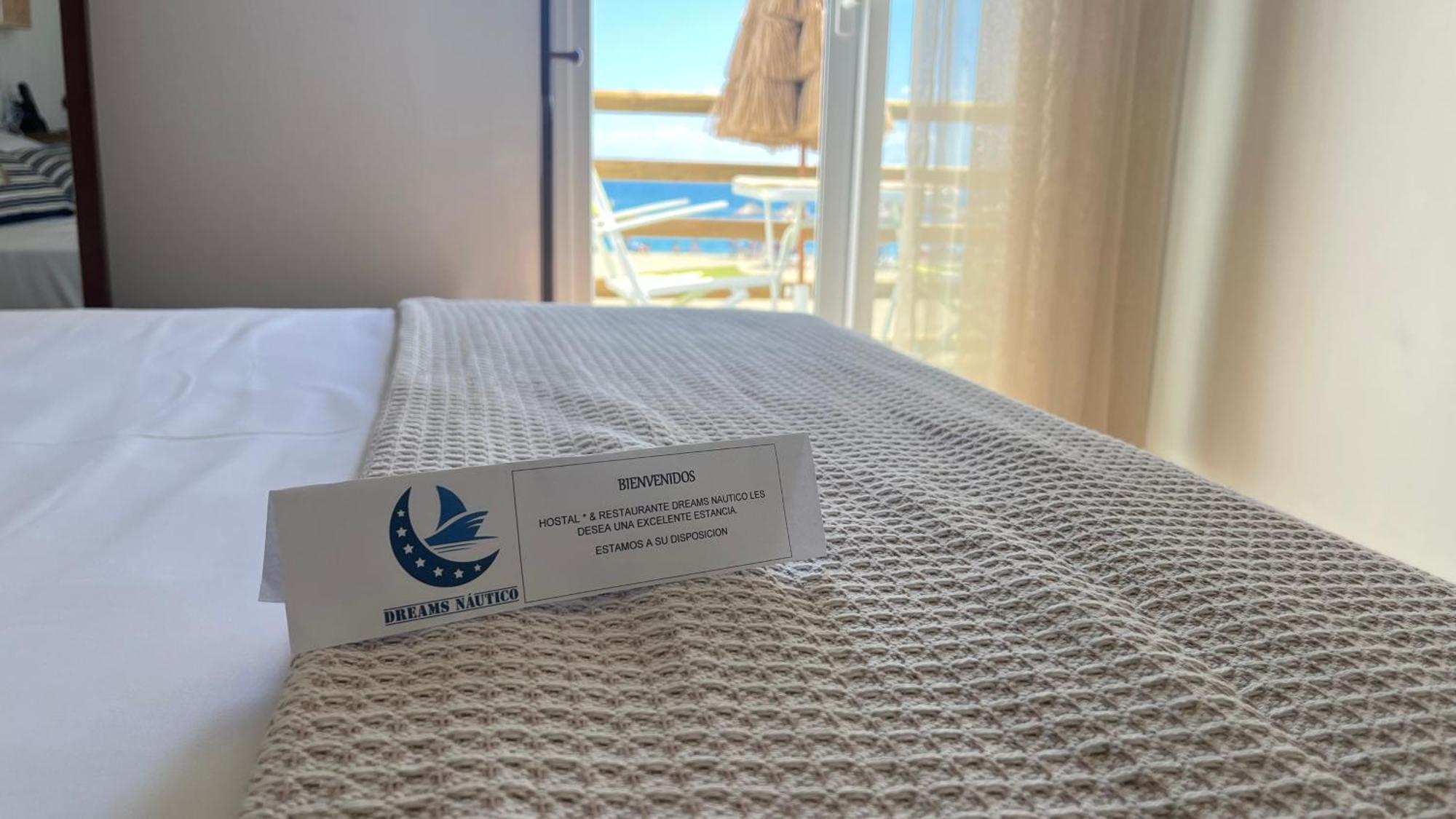 Hostal Playa Dreams Nautico Adults Garrucha Bagian luar foto