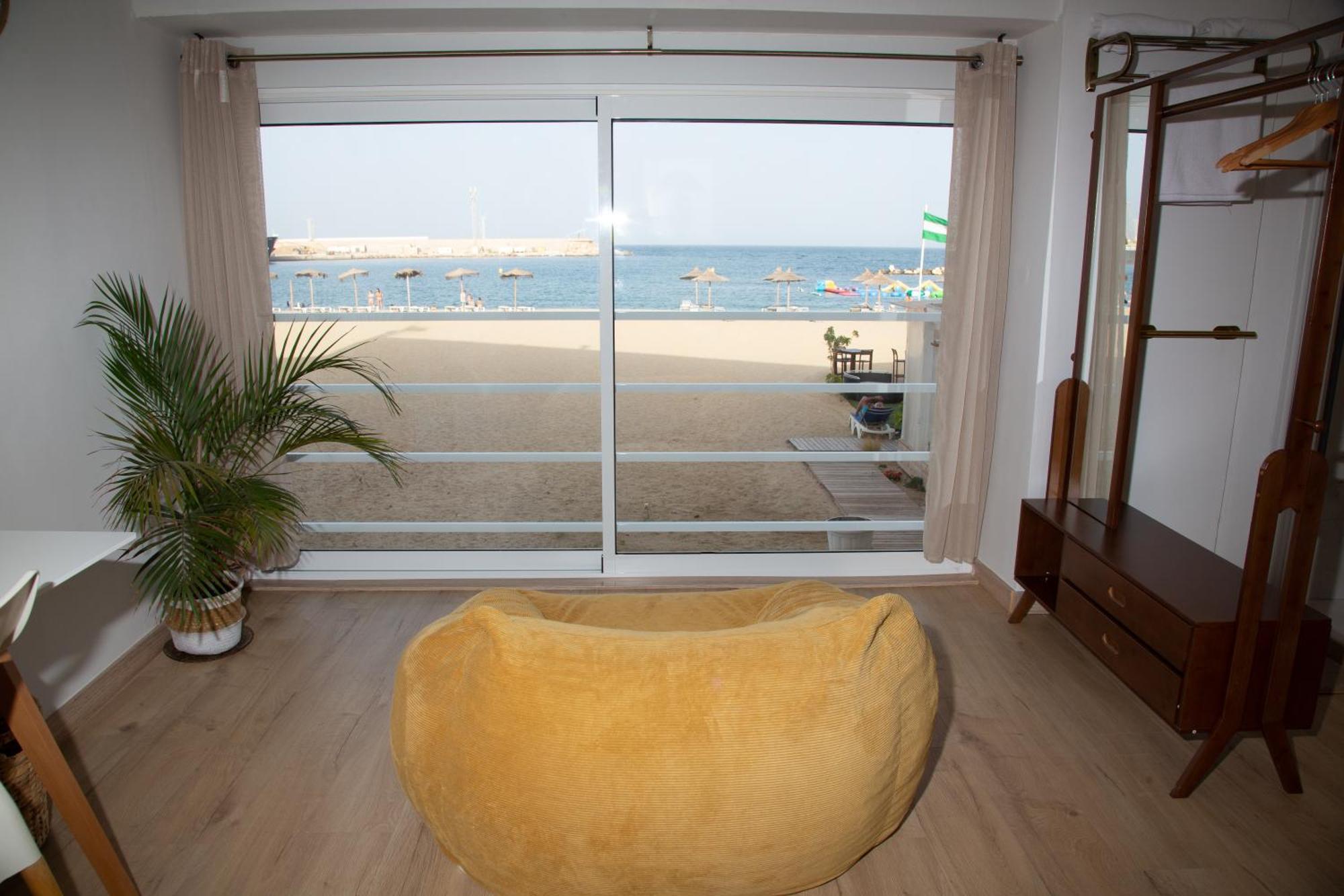Hostal Playa Dreams Nautico Adults Garrucha Bagian luar foto