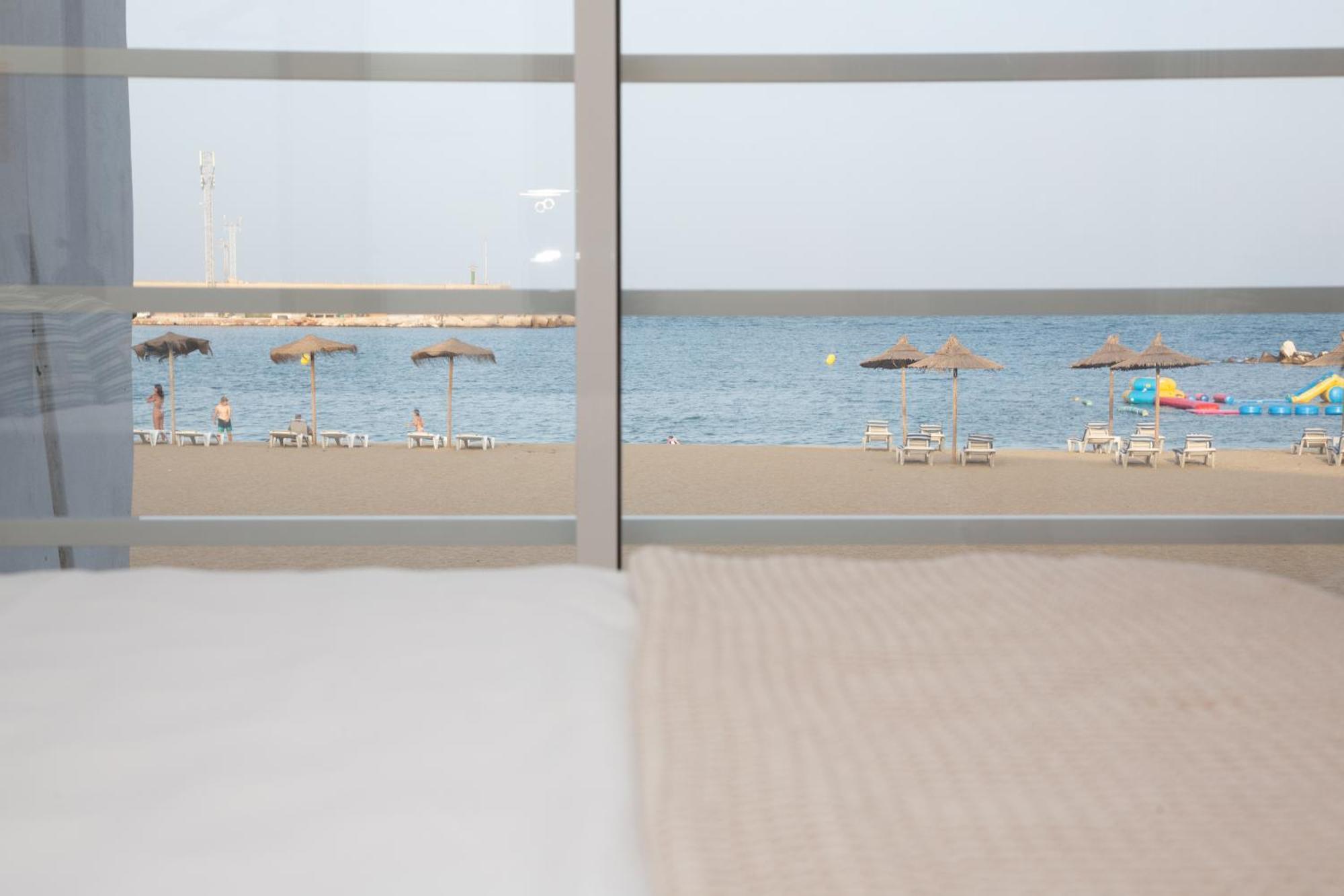 Hostal Playa Dreams Nautico Adults Garrucha Bagian luar foto
