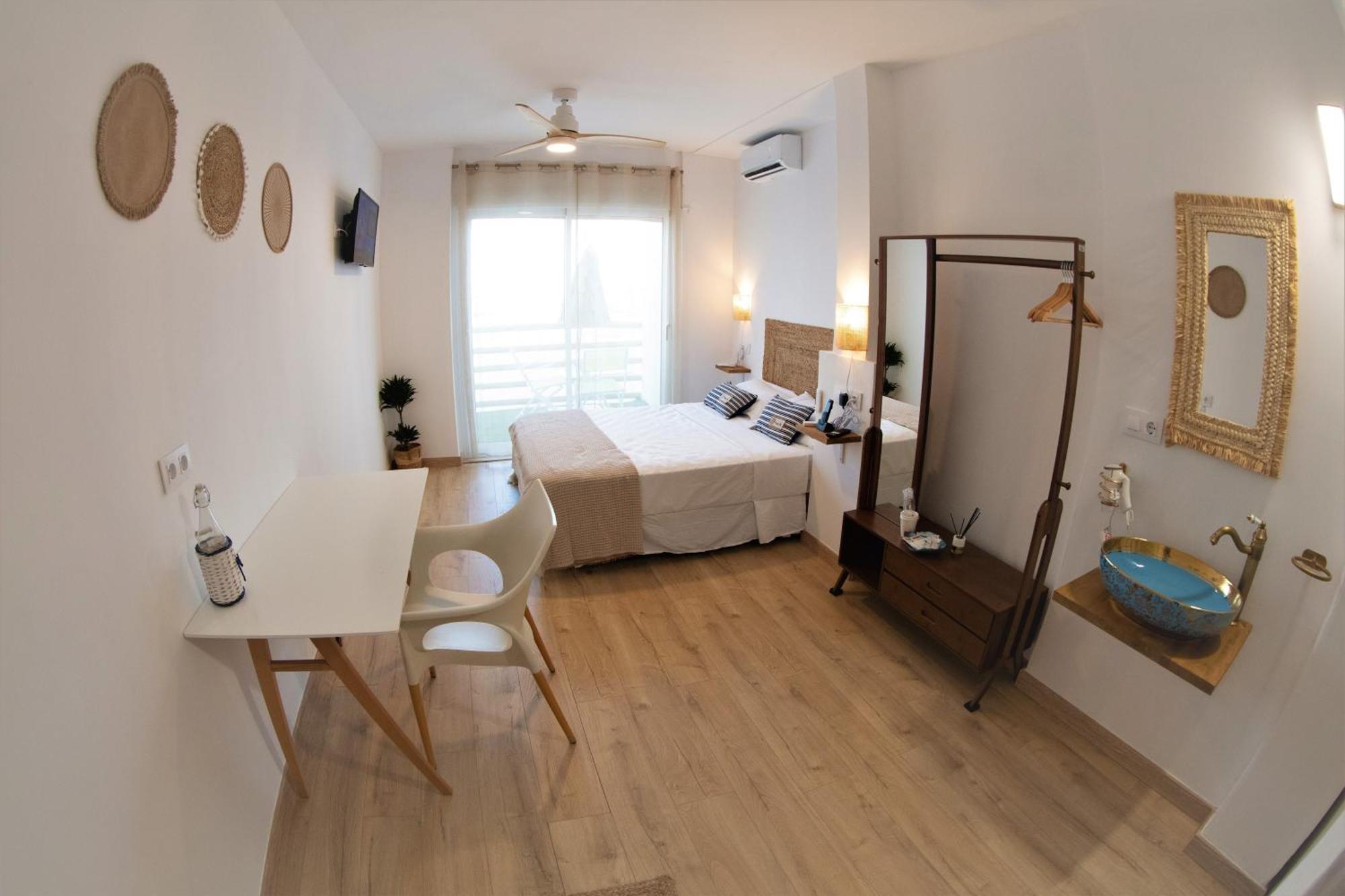 Hostal Playa Dreams Nautico Adults Garrucha Bagian luar foto