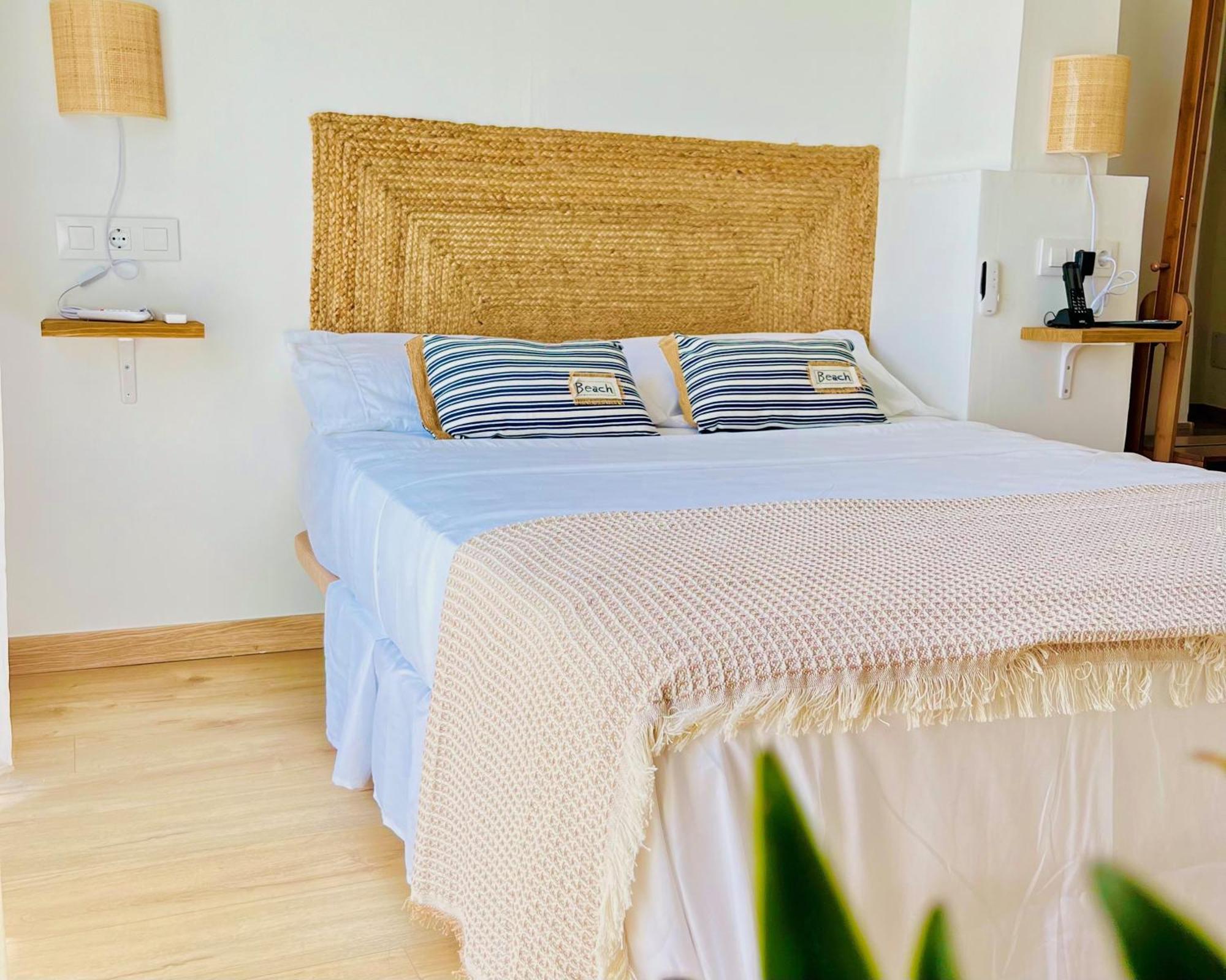 Hostal Playa Dreams Nautico Adults Garrucha Bagian luar foto