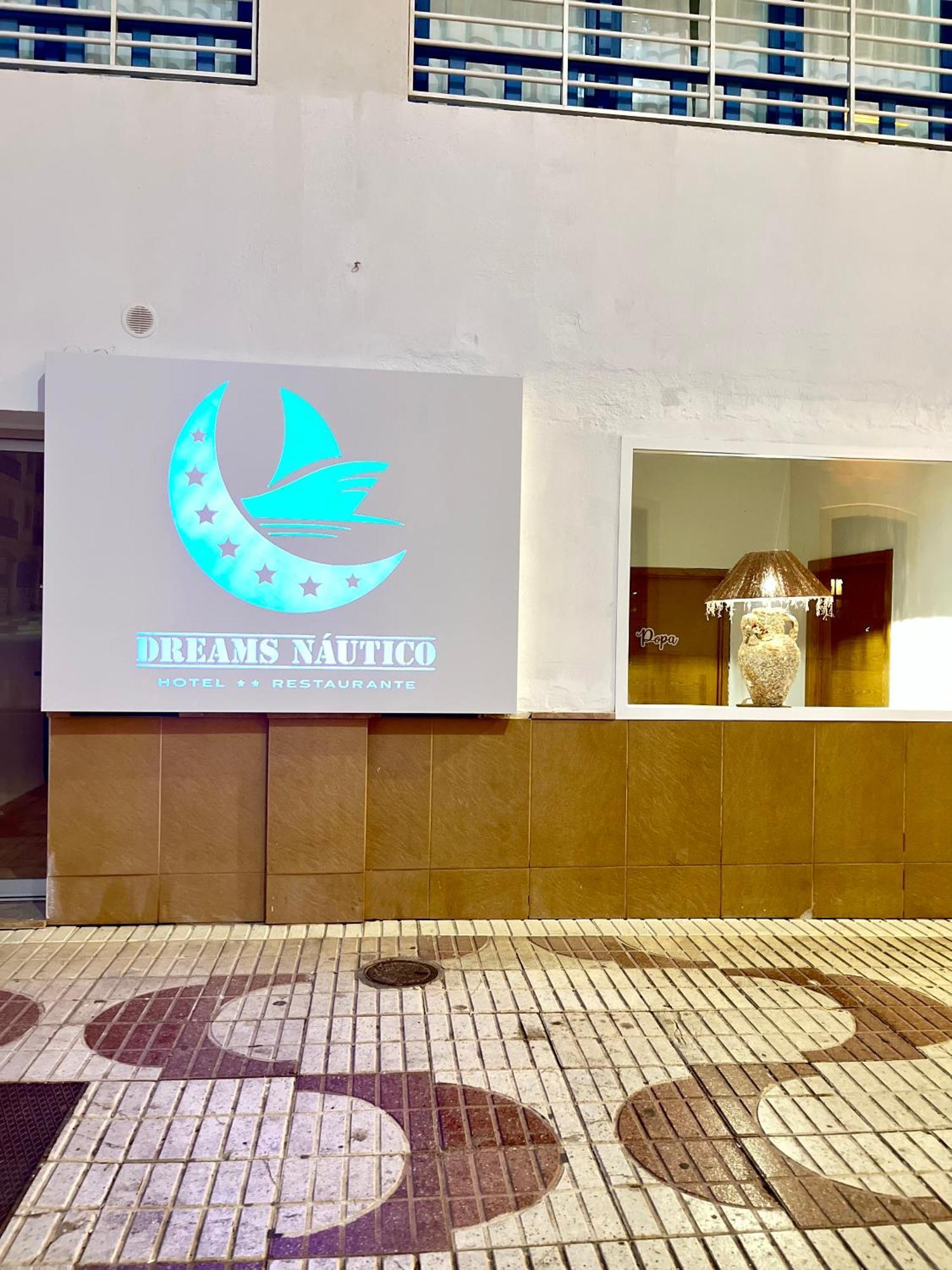 Hostal Playa Dreams Nautico Adults Garrucha Bagian luar foto