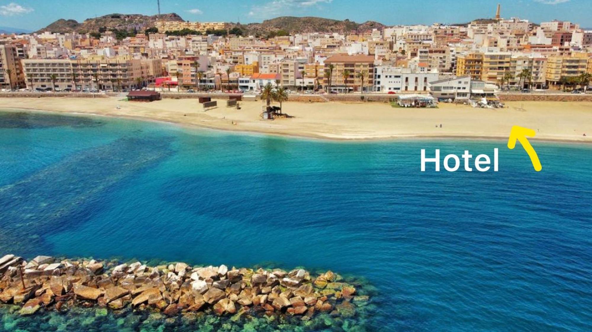 Hostal Playa Dreams Nautico Adults Garrucha Bagian luar foto